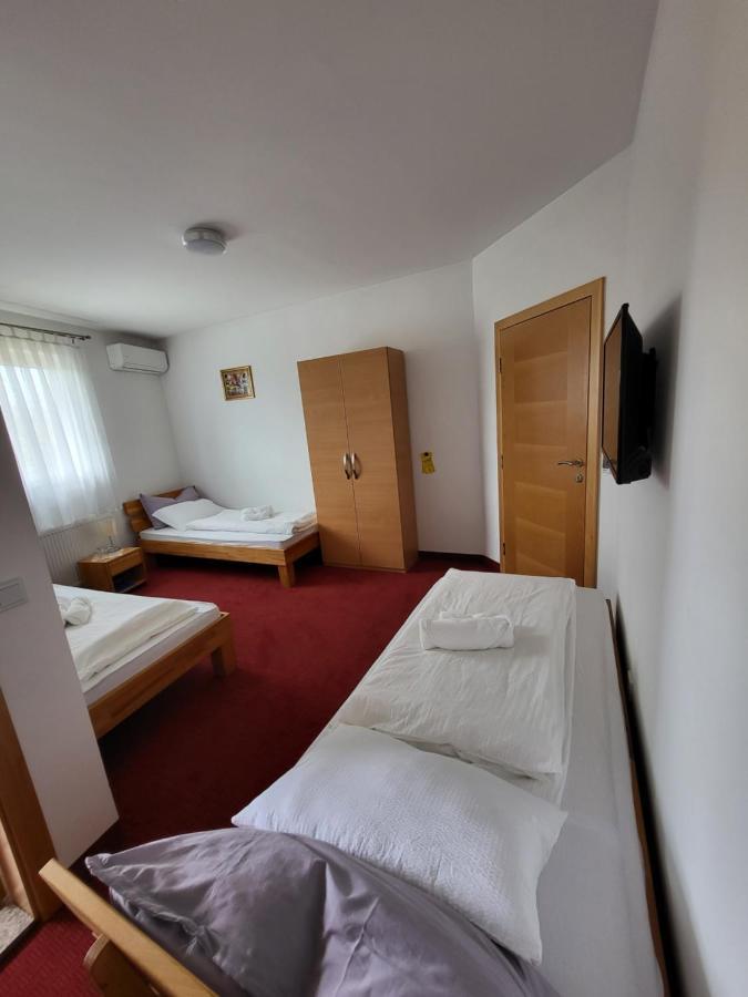 Nihad B&B Visoko Exterior foto