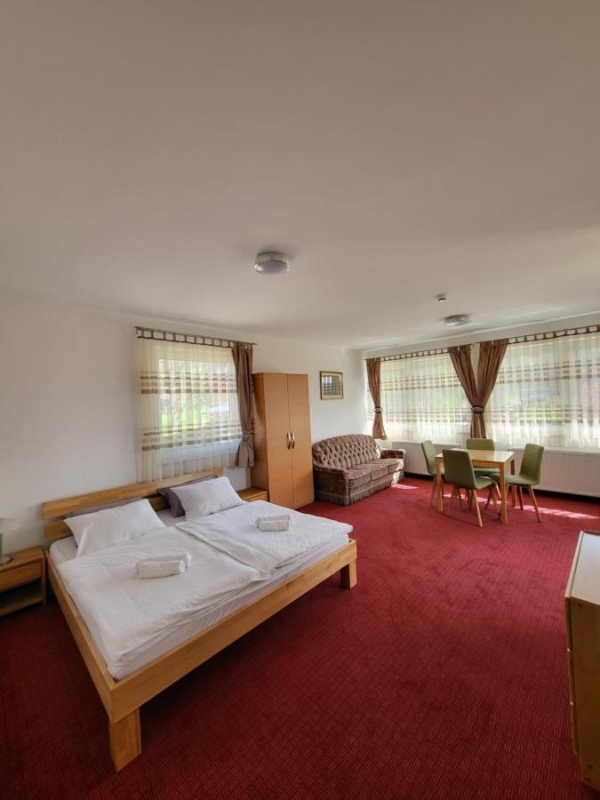 Nihad B&B Visoko Exterior foto